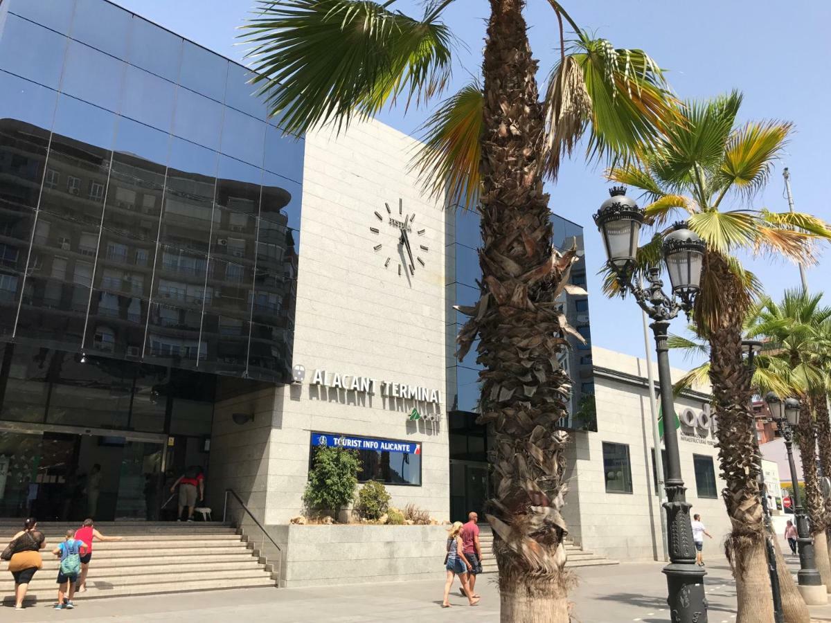 Ferienwohnung Im Zentrum Alicante Ngoại thất bức ảnh